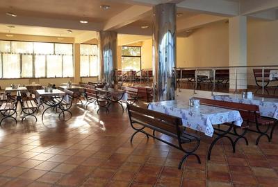 Hotel/Pensiune, de 2,800 mp, în Sâmbăta de Sus