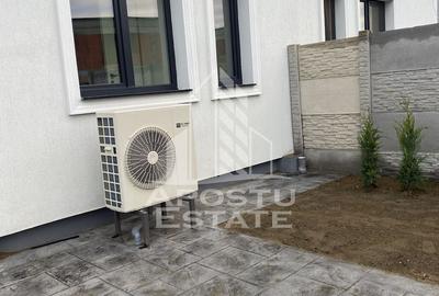 Duplex cu 4 camere în Bucovăț (Remetea Mare)