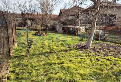 Casa pe 2 nivele, la rosu, zona strazii Izvorului, Oradea - 1