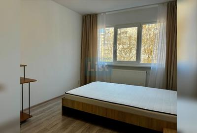 Apartament 2 camere, renovat complet, mobilat, etaj 3 - 32