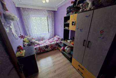 Apartament cu 3 camere, decomandat, etajul 2/4, zona Galata - 3