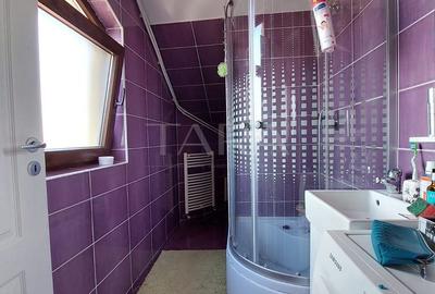 APARTAMENT IN VILA, 4 camere si terasa, Floresti central. - 11