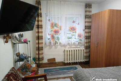 Apartament 3 camere de vanzare in Grigorescu, etaj 3/4 - 4