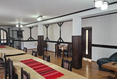 De Vanzare Pensiune-10 camere Voroneț - 3