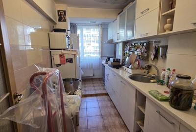 Apartament cu 2 camere semidecomandat în Titan