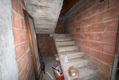 Casa P+1 la rosu (caramida) de vanzare in Golesti - 8