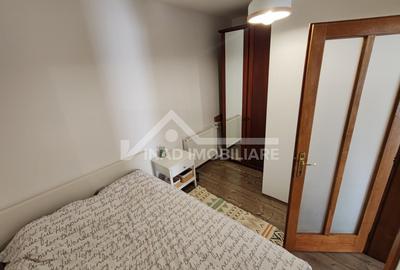 Apartament cu 2 camere+nisa de dormit, balcon, parcare, Str.Florilor - 12