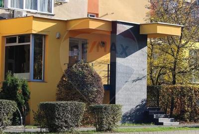 Spațiu comercial, de 100 mp, în Republicii