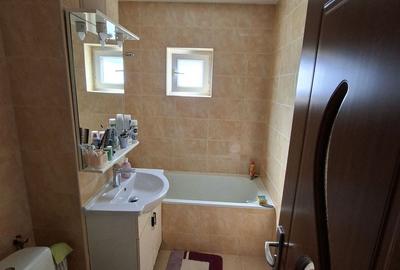 Apartament cu 2 camere - 53mp - Zona Lipovei - 2