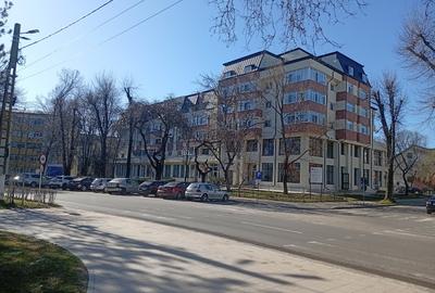 Bloc2025,ap 2 et  scara Interioara,SuperUltrCentral,2 ore Bucuresti langa Dunare - 2
