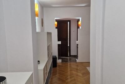 Inchiriere apartament doua camere mobilat/utilat Palatul Cotroceni - 12