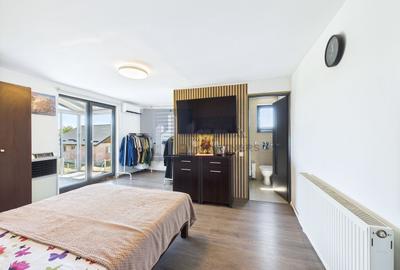 Casa de vanzare  |  Crevedia  |  4 camere - 15