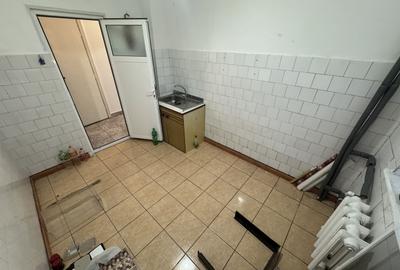 Apartament 3 camere zona Far - 6