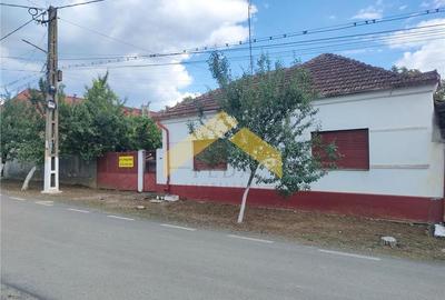 Casă individuală cu 3 camere în Ghioroc