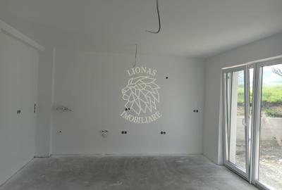 Casă individuală cu 5 camere în Centura