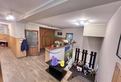 Zona comerciala si spatiu rezidential - 12