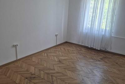 Vanzare ap. 2 camere Floreasca, etaj 2/3, balcon si boxa, direct proprietar - 3