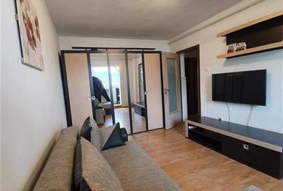 Inchiriere Garsoniera in bloc de apartamente, zona Astra, moderna - 3