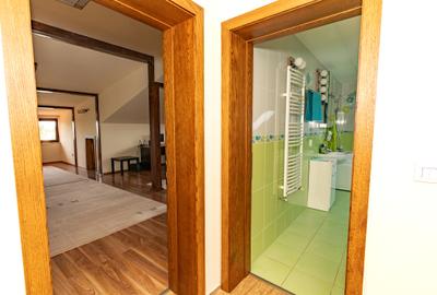 Vila cu PISCINA acoperită, zona centrala în Periș - 36