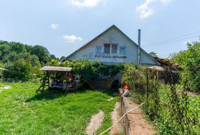Casă  cu 10 camere in 2 corpuri de cladire (se pot vinde separat) - 2