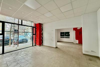 Nerva Traian, stradal , vitrina - 7