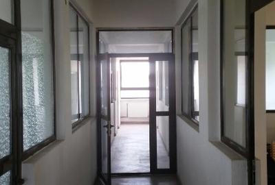 Oferim sediu social si depozite de 12 , 24 , 36 , 72 m.p. - 3