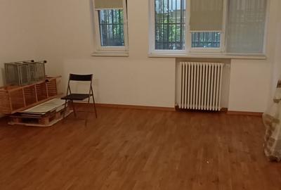 3 camere NEMOBILAT- parter Dacia-Piata Romana metrou 450 m - 3