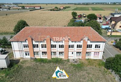 Clădire împunătoare de 540 mp pe 2 nivele în Sânnicolau Mic - 17