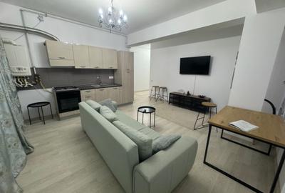 Apartament cu 2 camere decomandat, mobilat în Tomis Plus