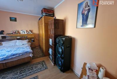 Casa individuala de vanzare cu 4 camere si teren de 800 mp - Recas - 7
