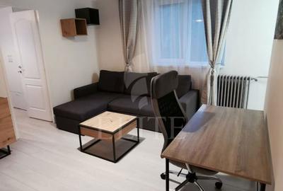Apartament 3 camere în zona STRAZII LACRAMIOARELOR - 1