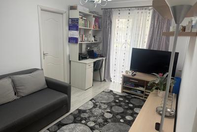 Apartament cu 2 camere semidecomandat în Tomis Nord