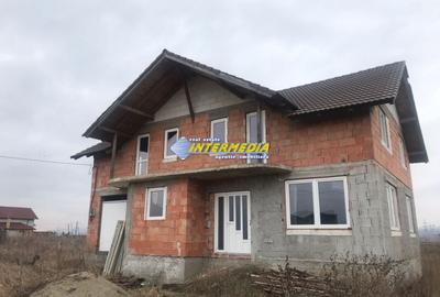 Casa de vanzare in Alba Iulia la gri cu teren aferent 480 mp - 3