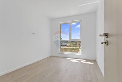 Apartament cu 3 camere de vânzare și parcare, bloc nou, zona Giroc - 14