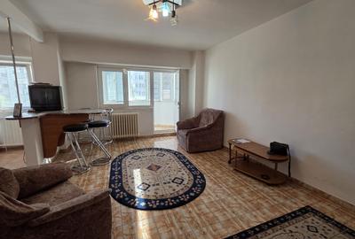 Garsonieră luminoasă, Bd. Unirii – Nerva Traian, 40 mp, etaj 5/8. - 1