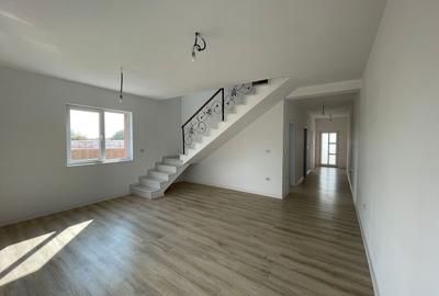 Duplex cu 5 camere în Ghiroda