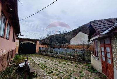 Casă cu farmec tradițional în Săliște – 1.000 mp teren, priveliște! - 3