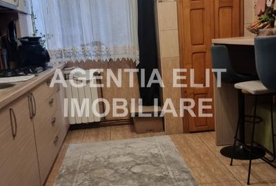 Apartament 3 camere, zona Scolii nr. 13 - 6