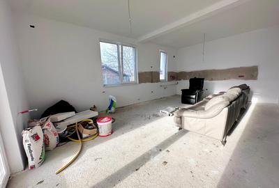 Un duplex pe parter 3 camere si 1 baie - Bucovat - 2