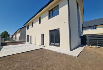 Casă nouă 4, camere în Odăi- Otopeni – 125 mp utili, curte 250 mp, zona buna. - 15