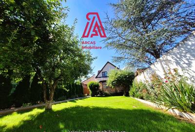 Casă individuală cu 5 camere în Sub Arini