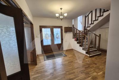 CASĂ INDIVIDUALĂ de închiriat – 330 mp, 8 camere, 5 băi, garaj dublu, grădină - 2