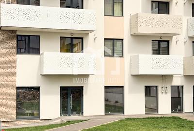 Spatiu comercial de inchiriat, Vitrina, 93mp,  Apahida - 2