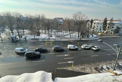 Apartament cu 3 camere decomandat în Dorobanți