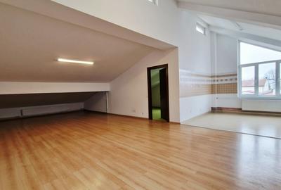 Vilă P+1+Pod, 320 mp, Teren 544 mp, Bucurestii Noi-Damaroaia - 14