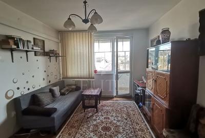 Apartament 2 camere în zona PIATA 14 IULIE