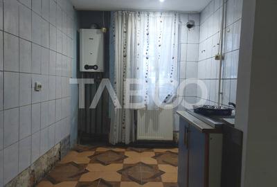 Apartament 2 camere decomandate 35 mp parter Cisnadie - 2