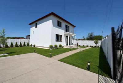 Casă P+E,4 camere, gata de mutare,900 m de blv. - 2