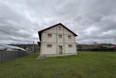 Casa de vanzare P+1E+M Brosteni/ Odobesti + teren 2181mp - 9