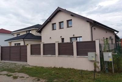 Casa individuala spatioasa, cu teren, Sura Mica - 3